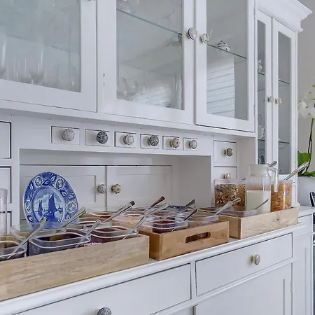 Modern Times Panzió 4*