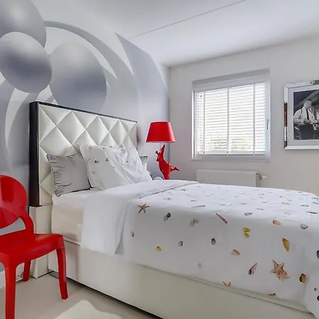 Modern Times Bed & Breakfast Amsterdam